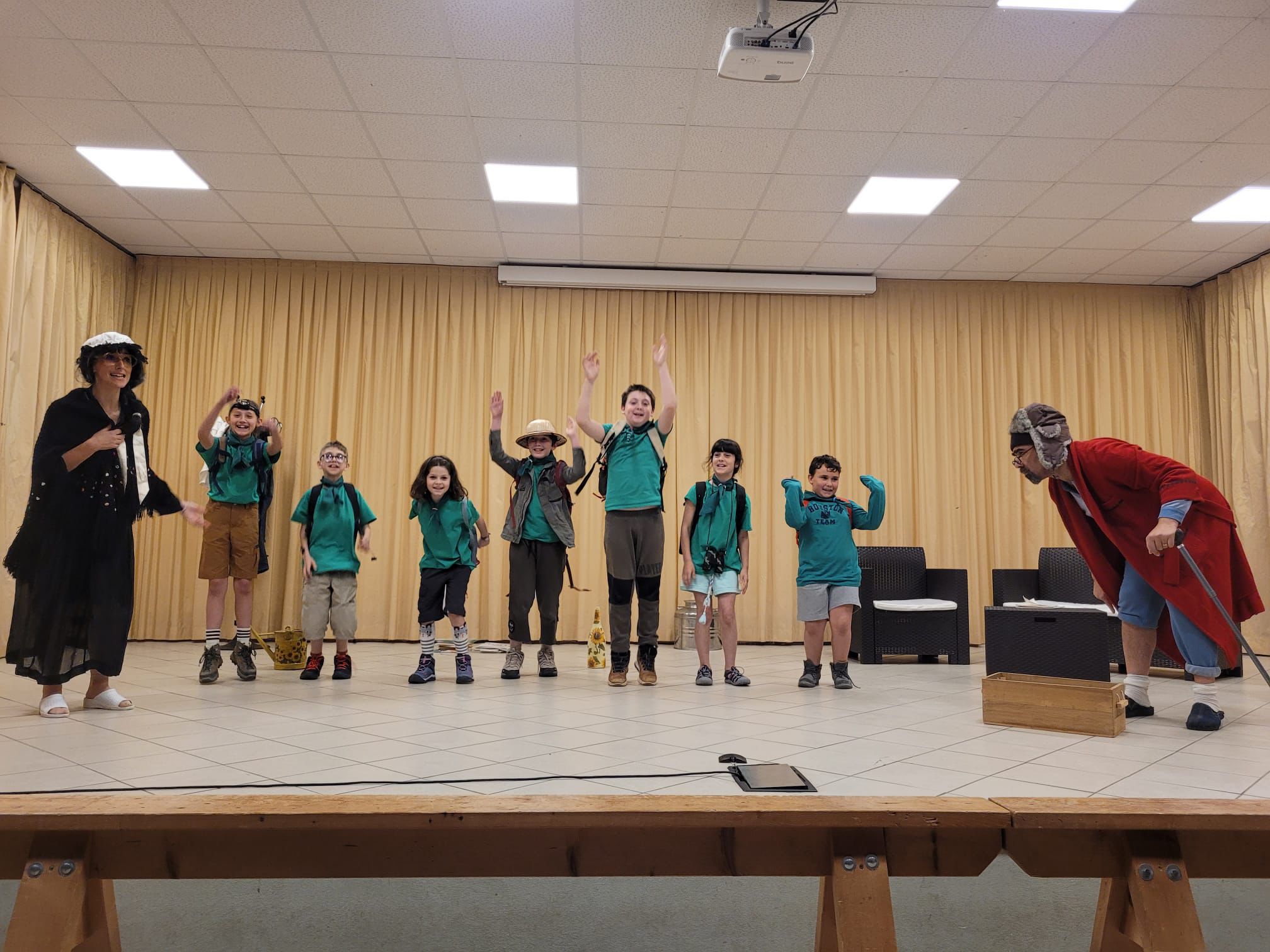 Bimbi che fanno teatro