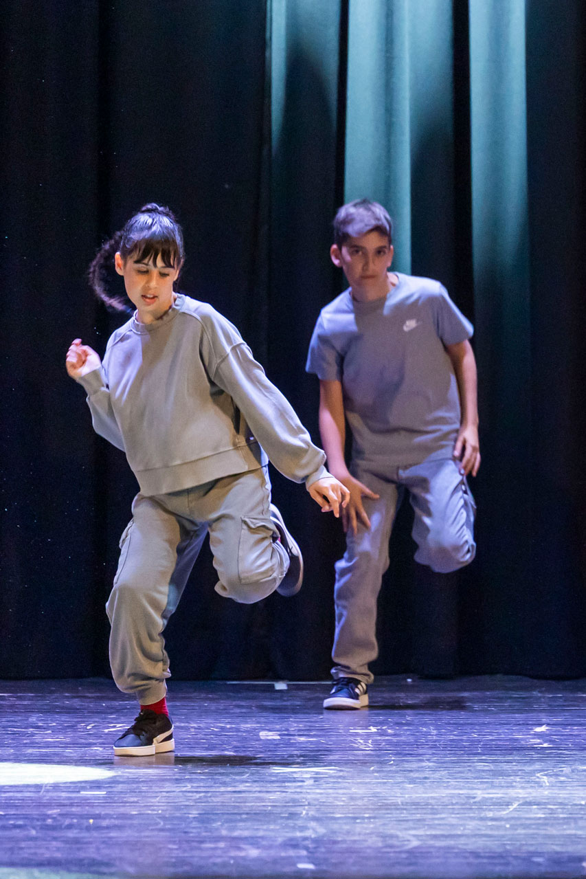 Ragazzi che ballano hip hop